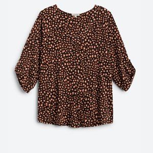 Patty Roll Tab Knit Top